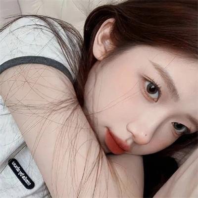 莫斯科来的香烟女孩